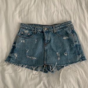 Zara light wash denim skort